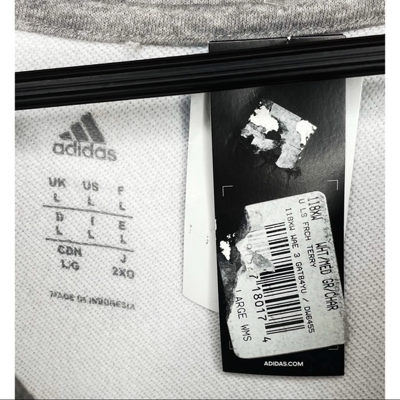 NWT Georgia Tech Yellow Jackets Gray White Wide Neck Large Adidas Sweatshirt - Picture 4 of 5